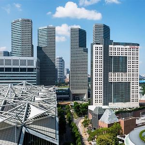 Conrad Singapore Marina Bay